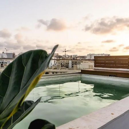 Luxurious & Stylish Penthouse With Private Pool Lejlighed Msida Eksteriør billede