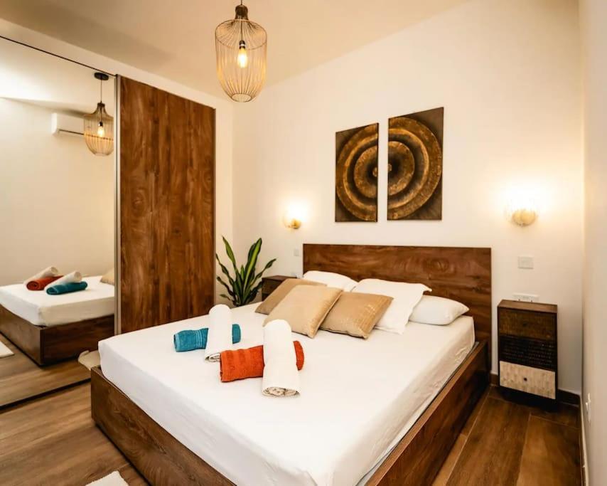 Luxurious & Stylish Penthouse With Private Pool Lejlighed Msida Eksteriør billede