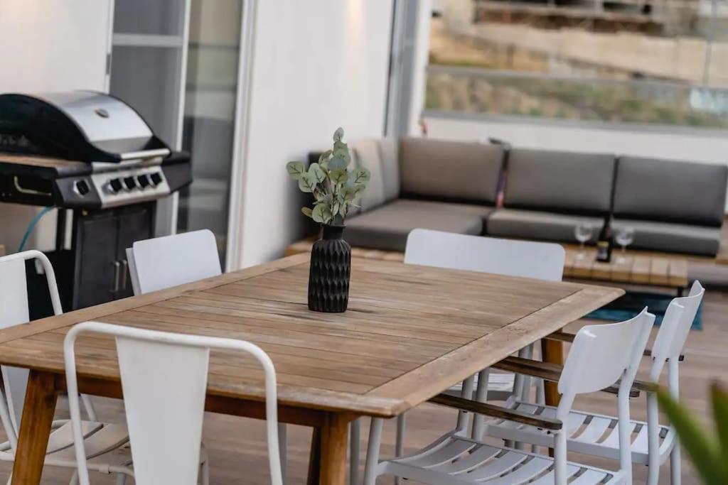 Luxurious & Stylish Penthouse With Private Pool Lejlighed Msida Eksteriør billede